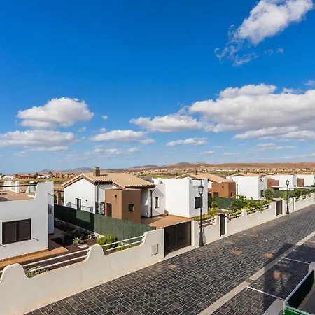 Guestready - Pueblo Majorero * La Guirra